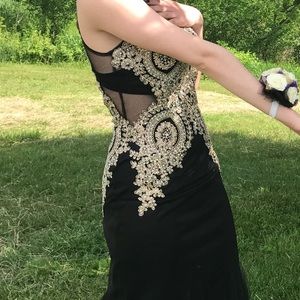 Black and gold prom dress !